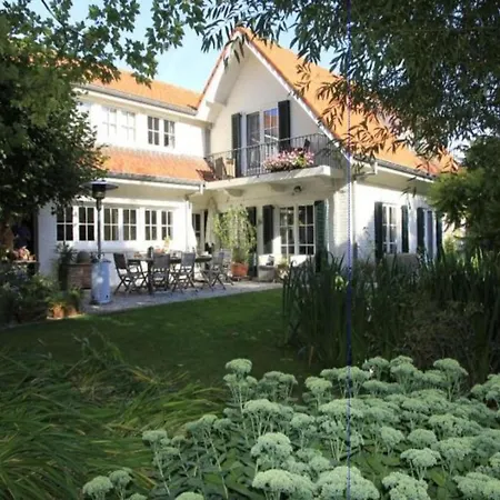 Charming W Garden Σπίτι διακοπών Οστένδη