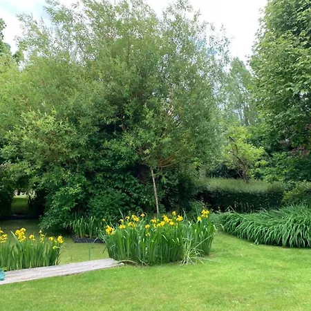 Charming W Garden Σπίτι διακοπών