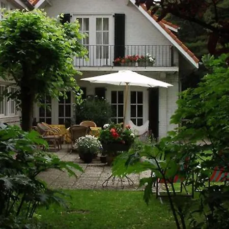 Charming W Garden Σπίτι διακοπών